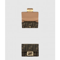 [FENDI-펜디]<br>마이크로 트리폴드 8M0395