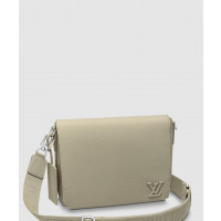 [LOUIS VUITTON-루이비통]<br>테이크오프 메신저 M22505