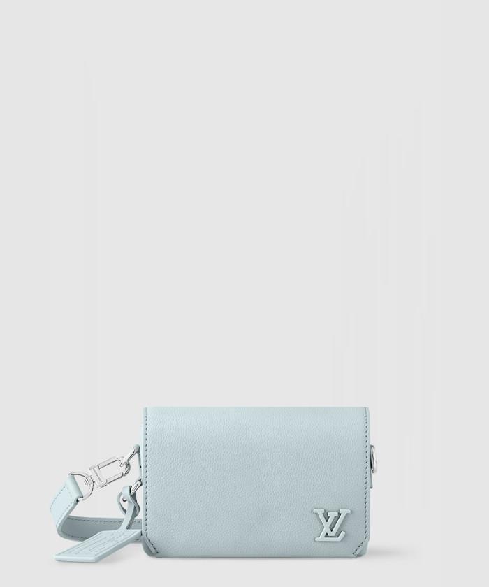 [LOUIS VUITTON-루이비통]<br>인 웨어러블 월릿 M82804