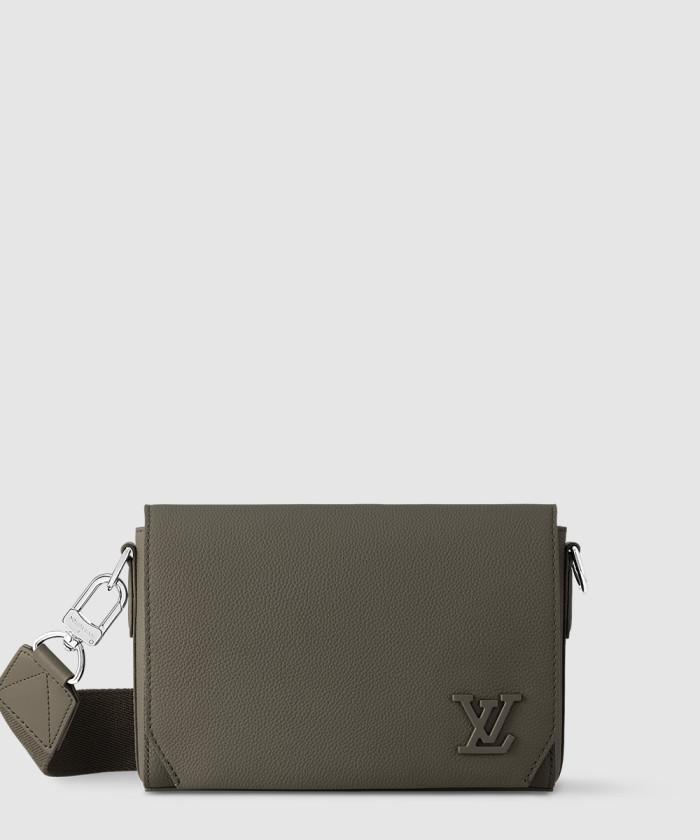 [LOUIS VUITTON-루이비통]<br>테이크오프 메신저 M25125