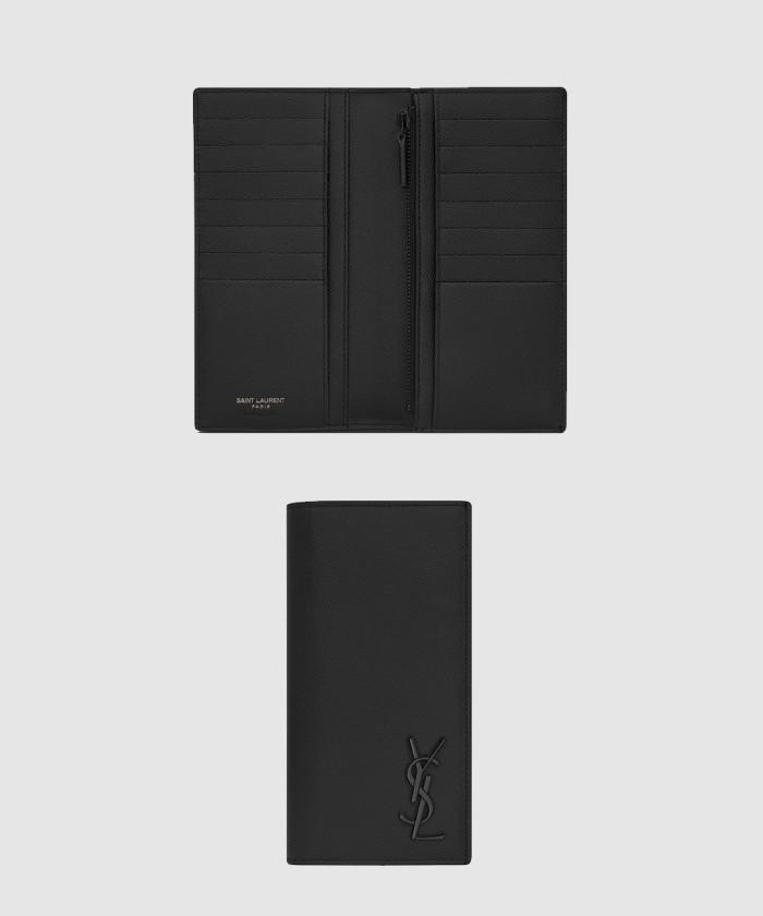 [SAINT LAURENT-생로랑]<br>카산드레 콘티넨탈 지갑 인 그레인 드 파우드르 엠보드 가죽 529981